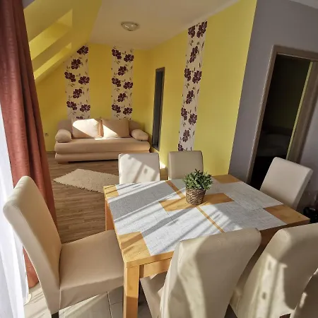 Apartment Szabo