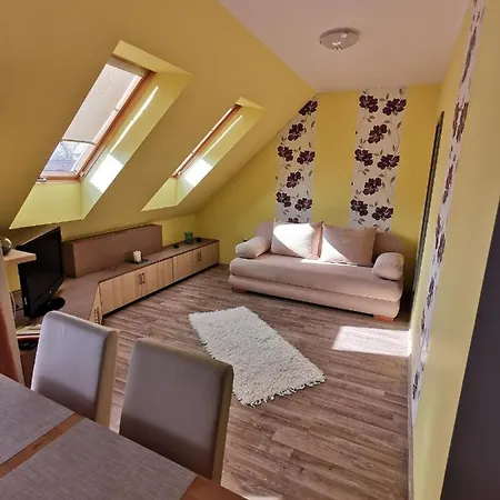 Szabo Apartment *